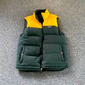 Mens Patagonia Green/Yellow Reverse Bivy Vest - M